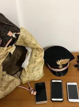 In un giorno due furti di scarpe e vestiti I ladri vengono presi 