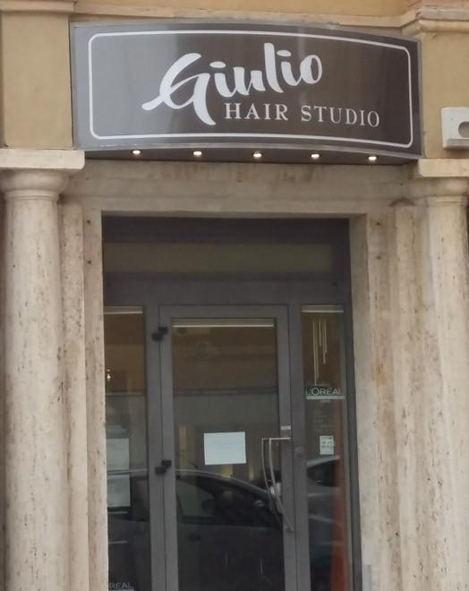 Trovato morto nella sua casa a 51 anni 