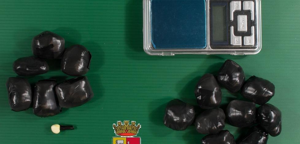 Coppia arrestata per spaccio Avevano anche un bimbo 