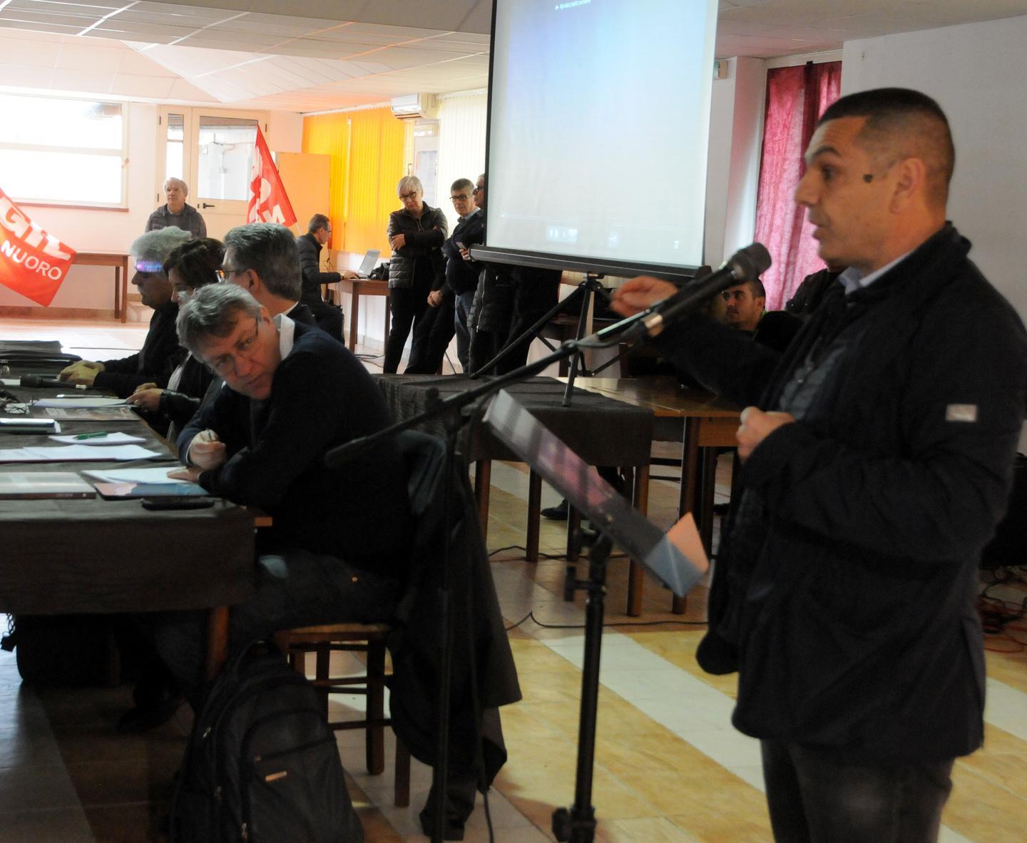 Amianto killer, la vedova: «Una battaglia di 9 anni per mio marito e i suoi colleghi» 