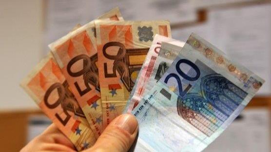 Ricatto hard al commerciante libera la mamma dell’amante