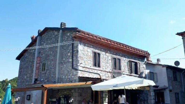 Montefegatesi, il bar non riapre ma si punta sul teatro