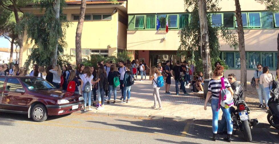 Liceo Fermi bocciato dalla Lega 