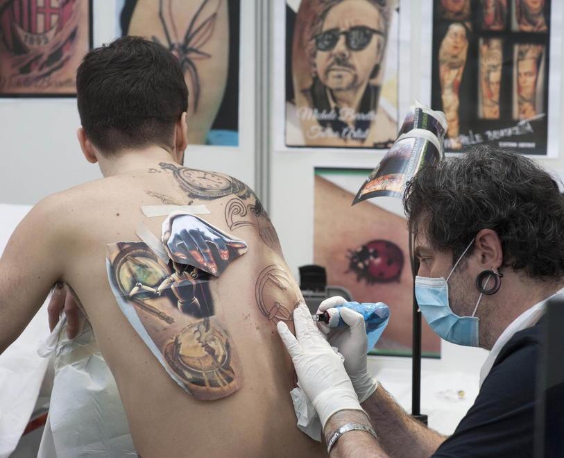 Tattoo Expo, fra nuovi disegni e grandi scrittori 