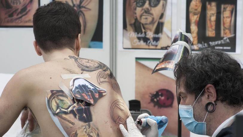 Tattoo Expo, fra nuovi disegni e grandi scrittori