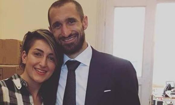 Segna più del fratello e vince il campionato Che festa in Spagna