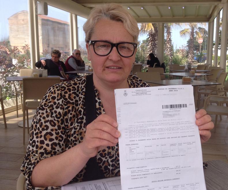 «Mi hanno dato quei 500 euro ma ora me li chiedono di Tari» 