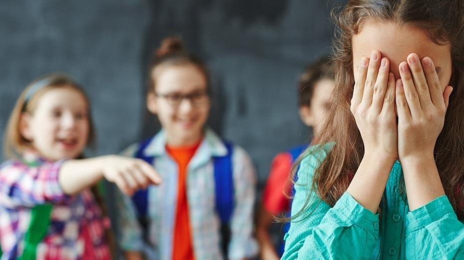 Costretti a cambiare scuola perfino alle elementari