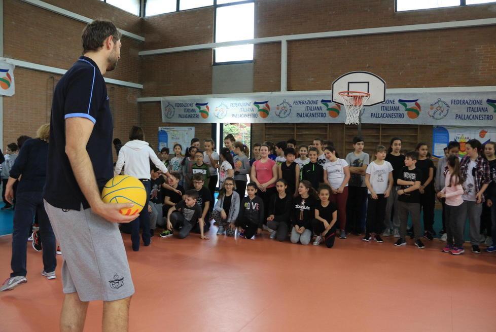 Il campione Jack Galanda e l’EasyBasketinclasse 