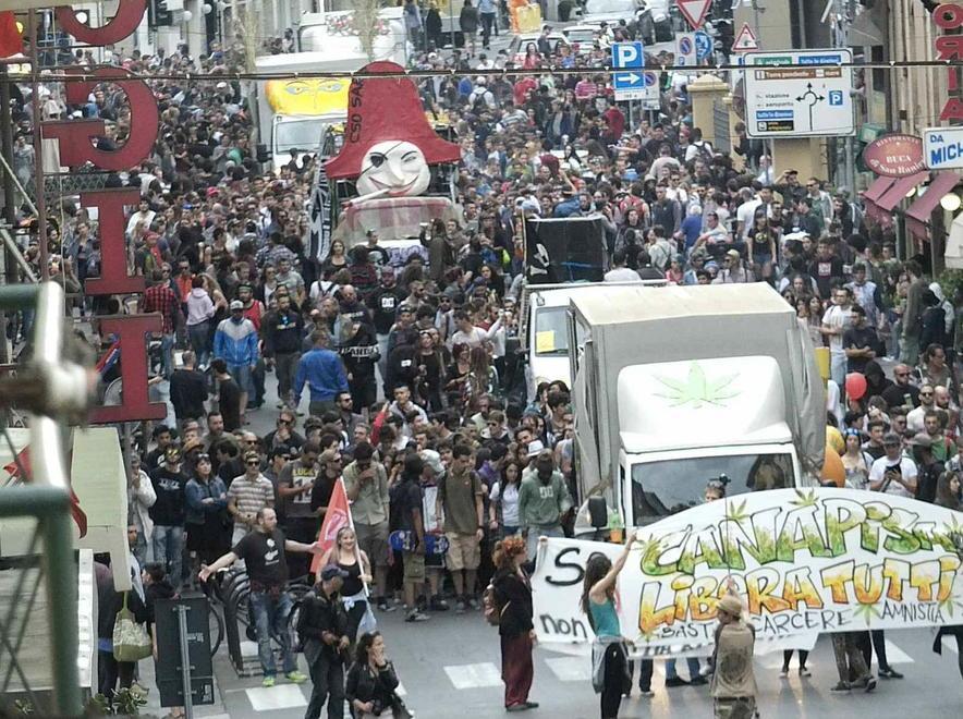 Canapisa: no del Comune al corteo in pieno centro