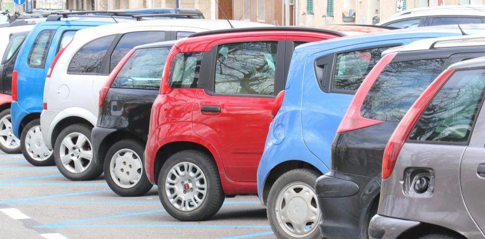 Nel piano dei parcheggi più aree a pagamento 