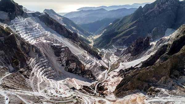 Centinaia di controlli in cave e laboratori