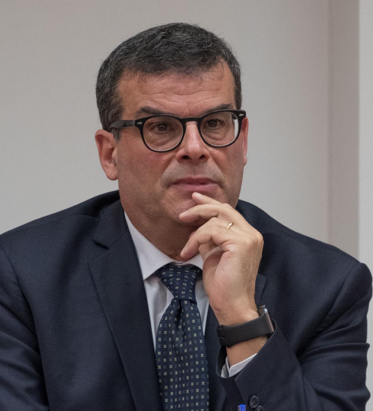 Sanità, giù le liste d’attesa e contenimento della spesa 