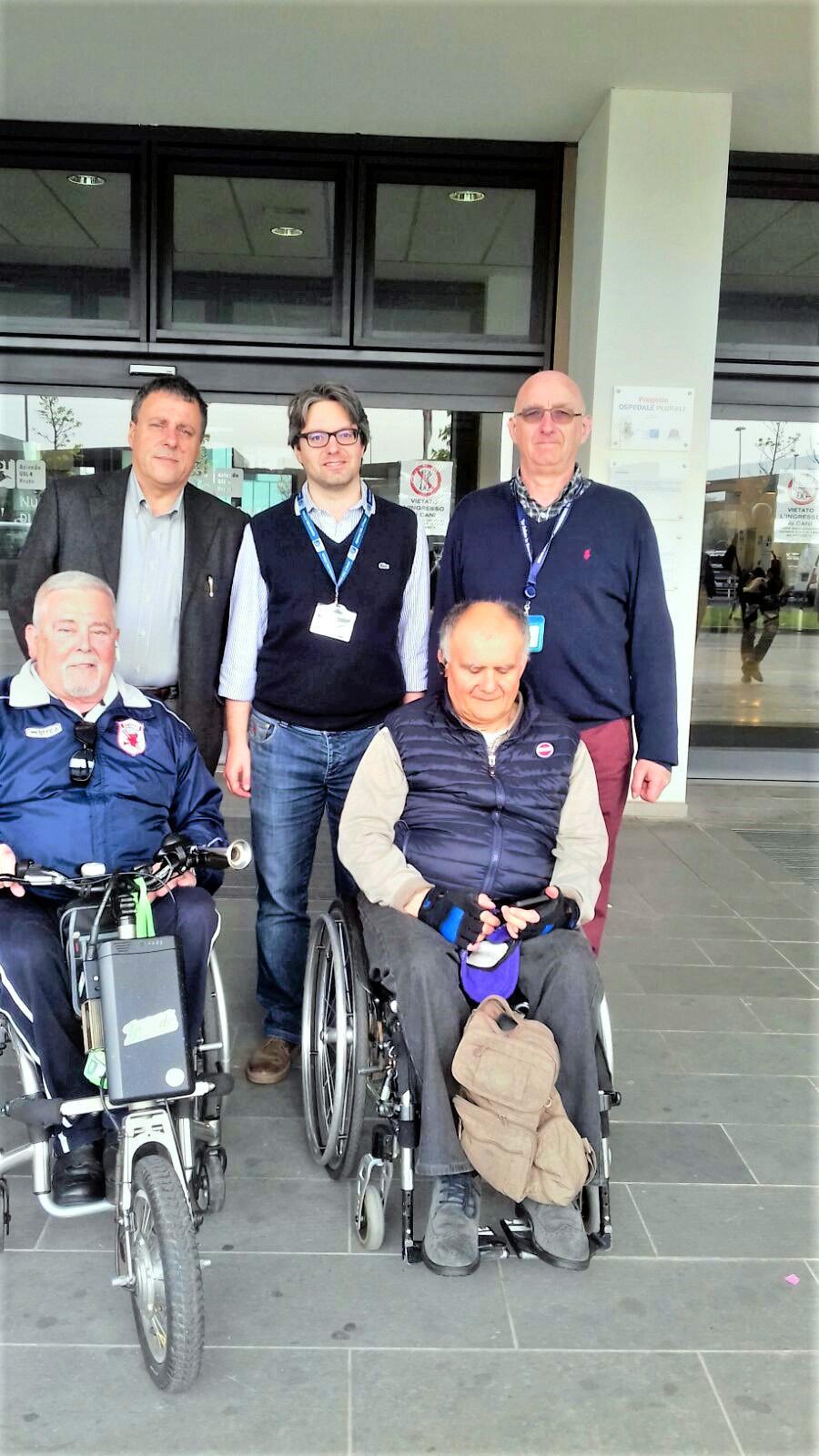 L'incontro fra l'associazione toscana paraplegici e i responsabili dell'ospedale Santo Stefano