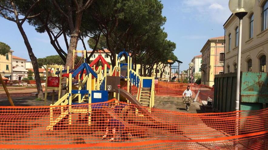 Area giochi, cantiere per 7 giorni