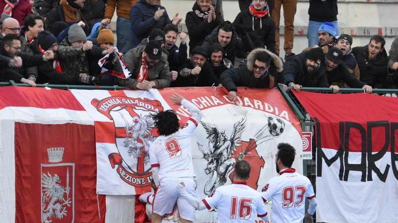 «Riempiamo lo stadio per battere il Gambassi»