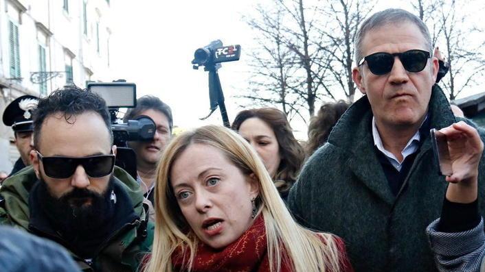 Meloni aggredita altri 21 denunciati in totale sono 42