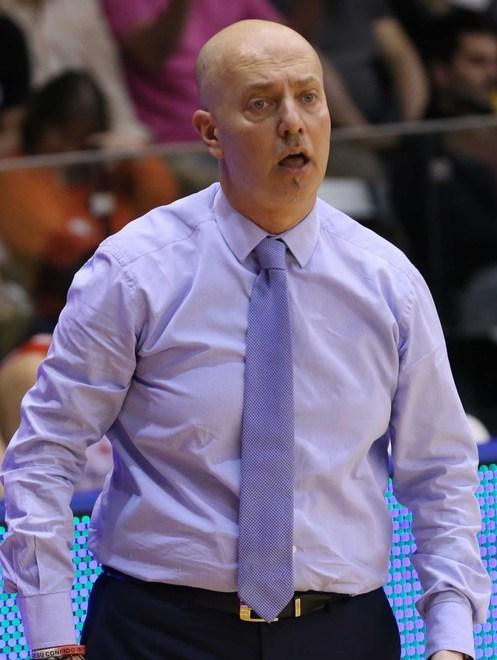 Coach Menetti resta lucido fino alla fine e gestisce Della Valle in modo chirurgico