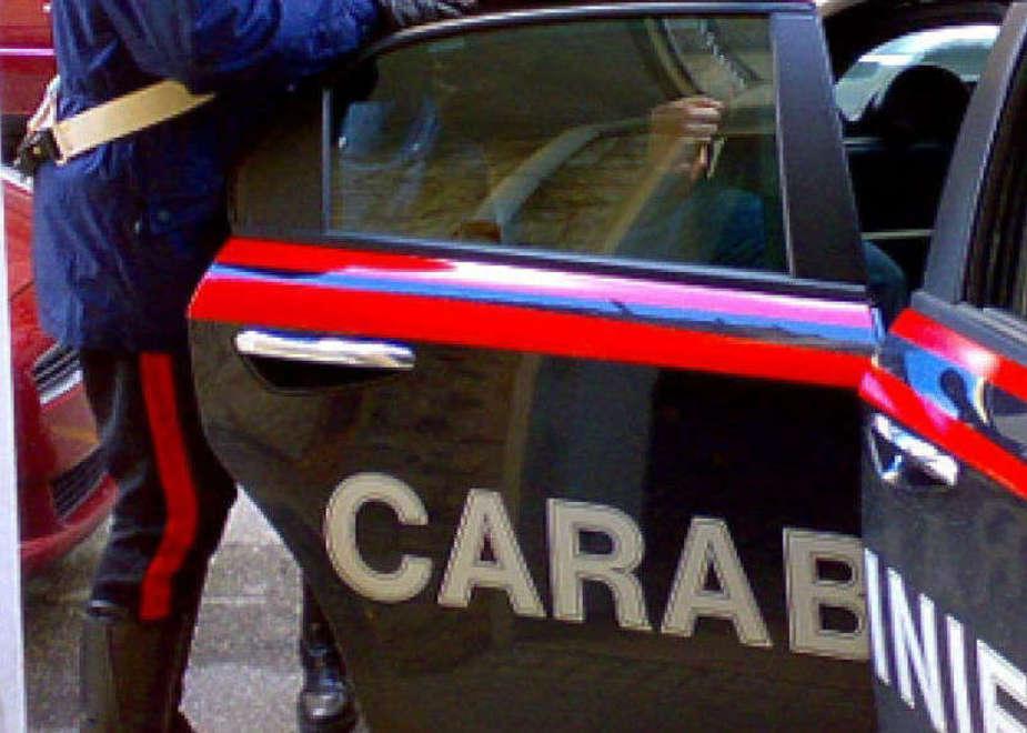 Dodici anni di violenze, marito arrestato 