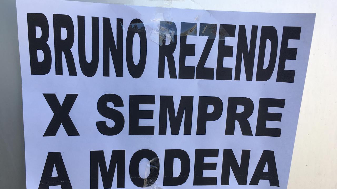 Il volantino dei tifosi dell'Azimut