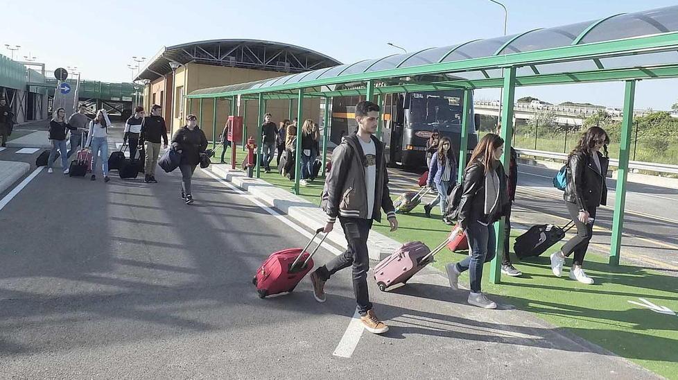 Aeroporto contro Comune «Nemici dello sviluppo» 