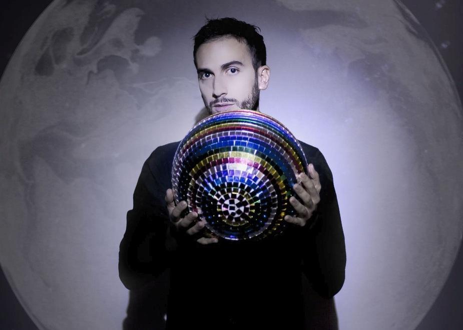 Davide Iacono sul palco del Catomes 
