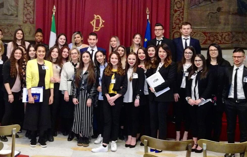 Studenti a Montecitorio Rispunta il caso Singh 