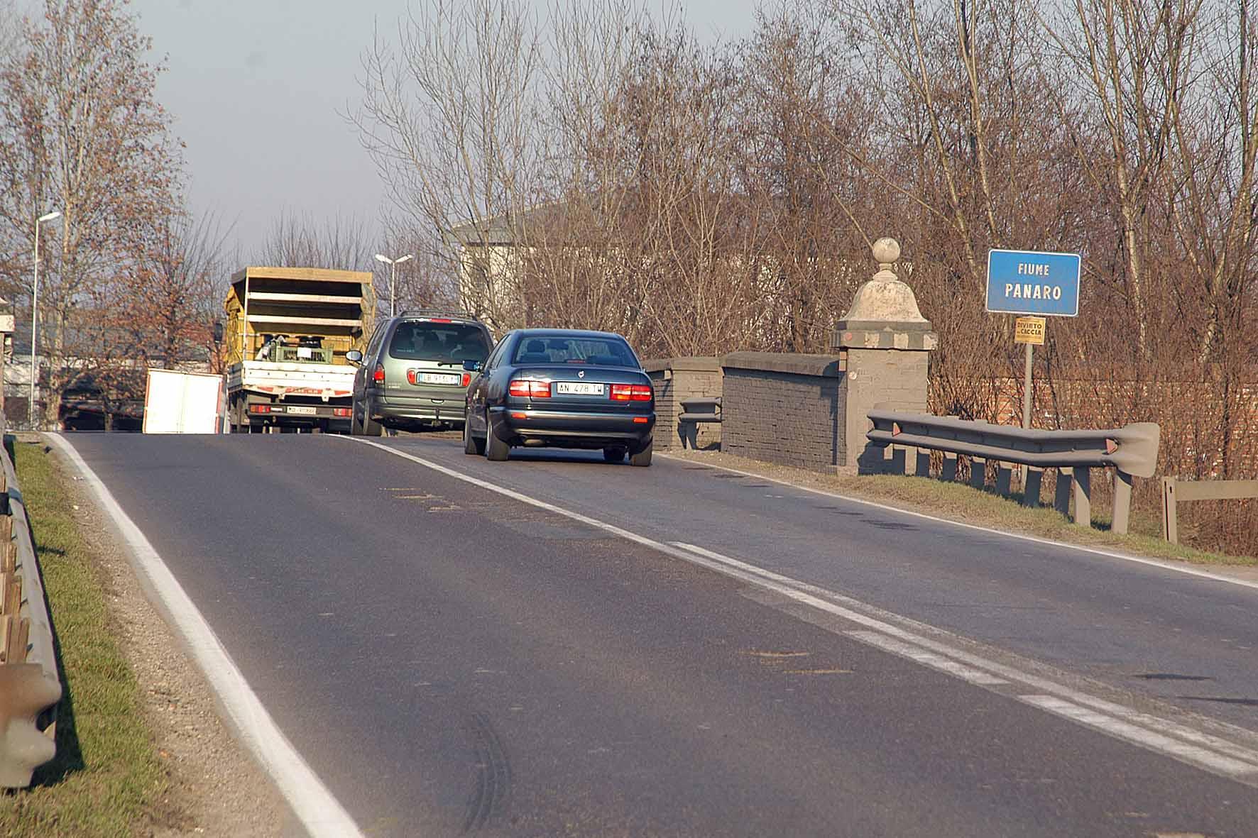Modena, da martedì senso unico alternato a Ponte S. Ambrogio