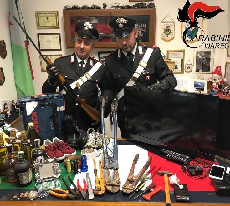 Due viareggini arrestati dopo un furto a Massarosa 