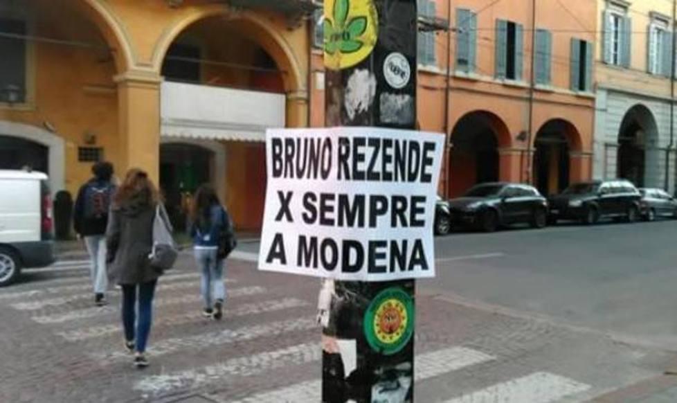 E in tutta la città esplode la “Bruno-mania” 