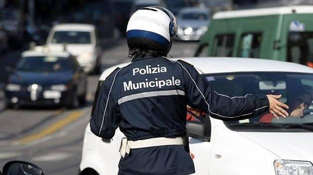 Bondeno, polizia locale in diretta twitter