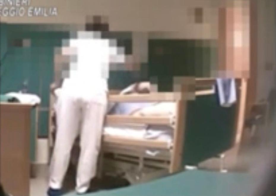 Correggio, il Nas nell’ospizio degli orrori 