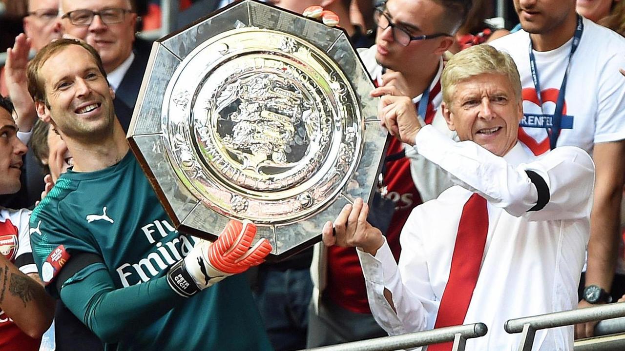 Wenger lascia l’Arsenal dopo 22 anni