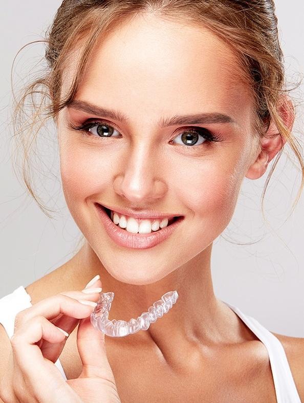 I magneti tra i denti per fabbricare un sorriso tutto nuovo 