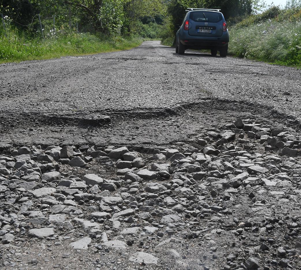 Sulla vecchia statale 131 si andrà a passo d’uomo 