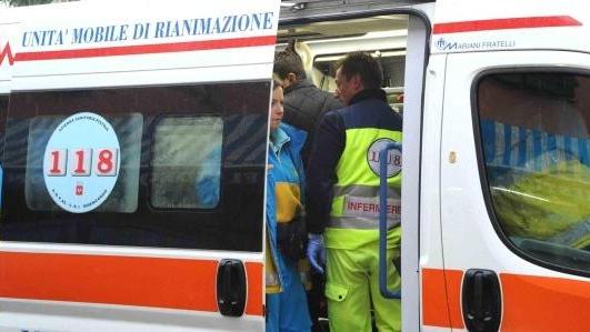 Con la bici contro un'auto, gravissimo un bambino