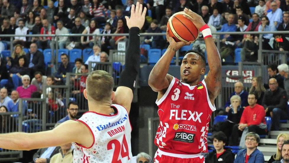 McGee ci prova ma Sutton mette paura