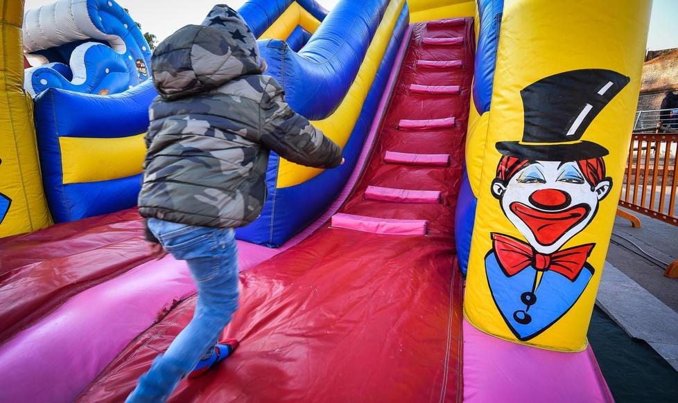 Il centro quarratino diventa parco giochi