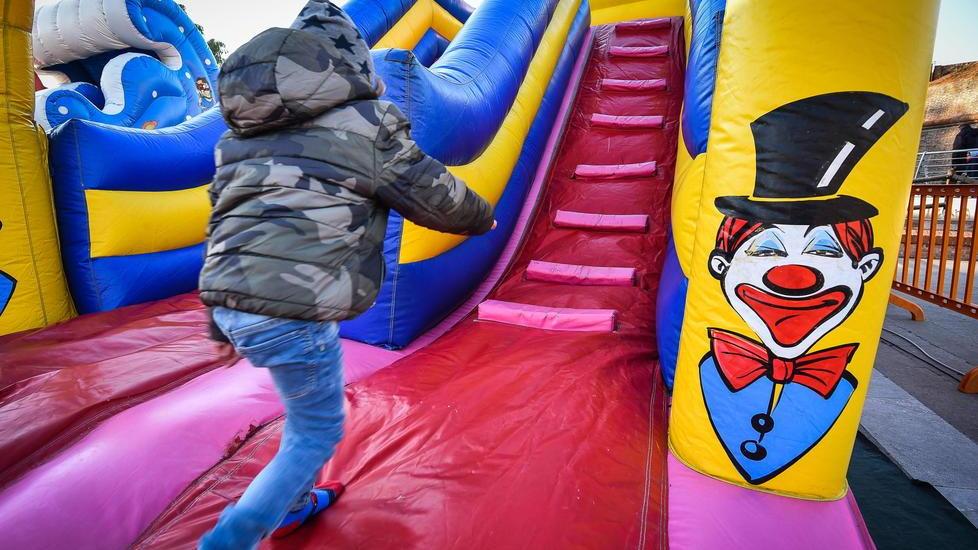 Il centro quarratino diventa parco giochi