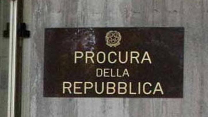 La procura sceglie il silenzio La parte civile chiede il processo