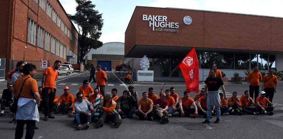 Quasi tutti scioperano negli stabilimenti Pignone 