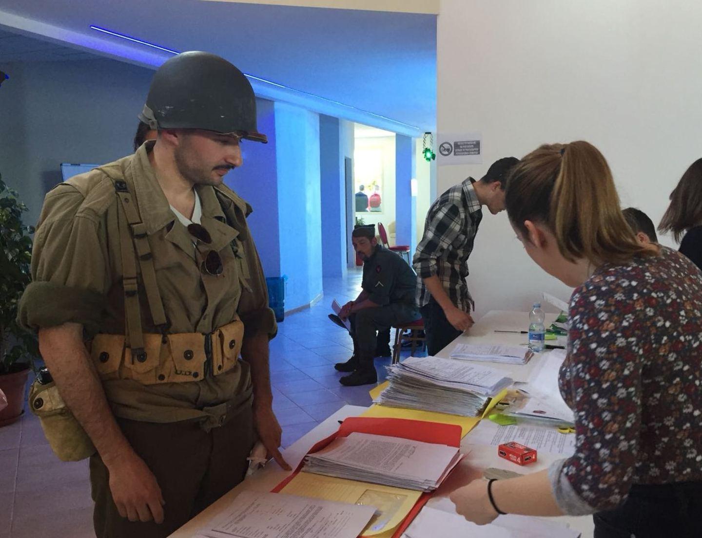 Clooney cerca soldati, due sassaresi vanno al provino con l'elmetto 