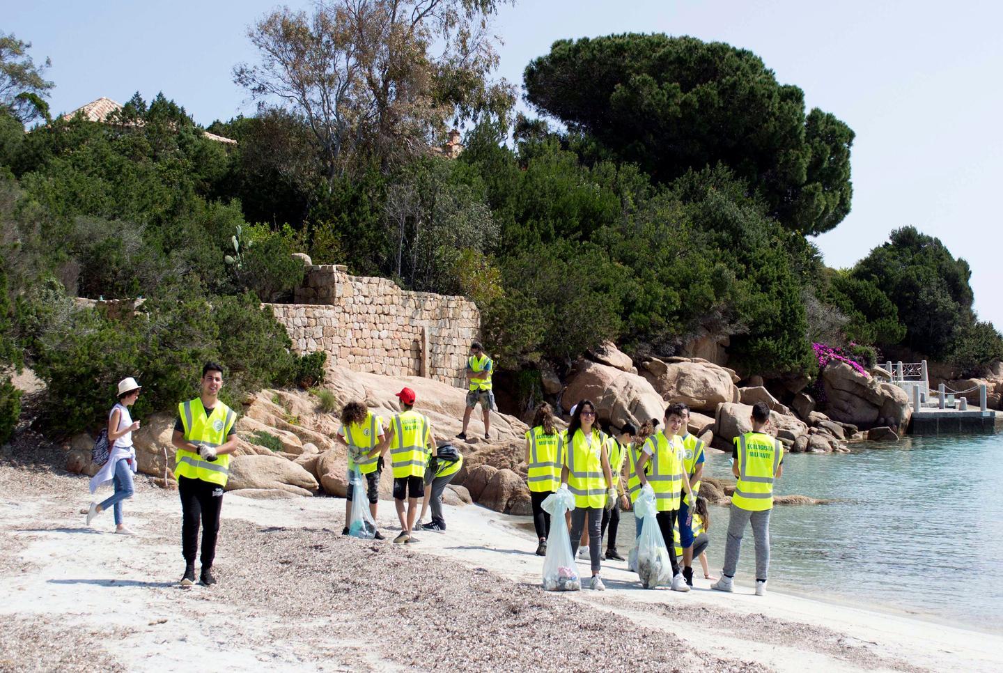 Gli alunni guardiani delle spiagge 