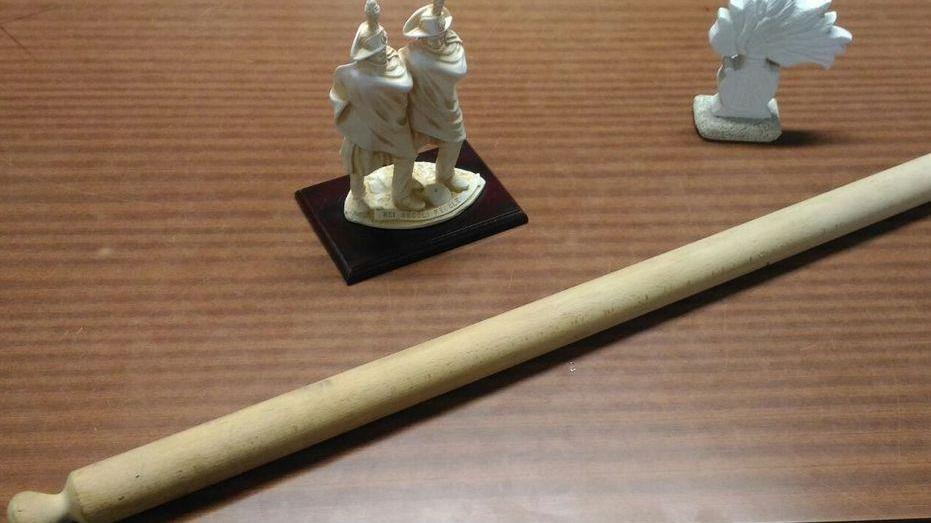 Dopo le botte con il mattarello, di nuovo in classe assieme