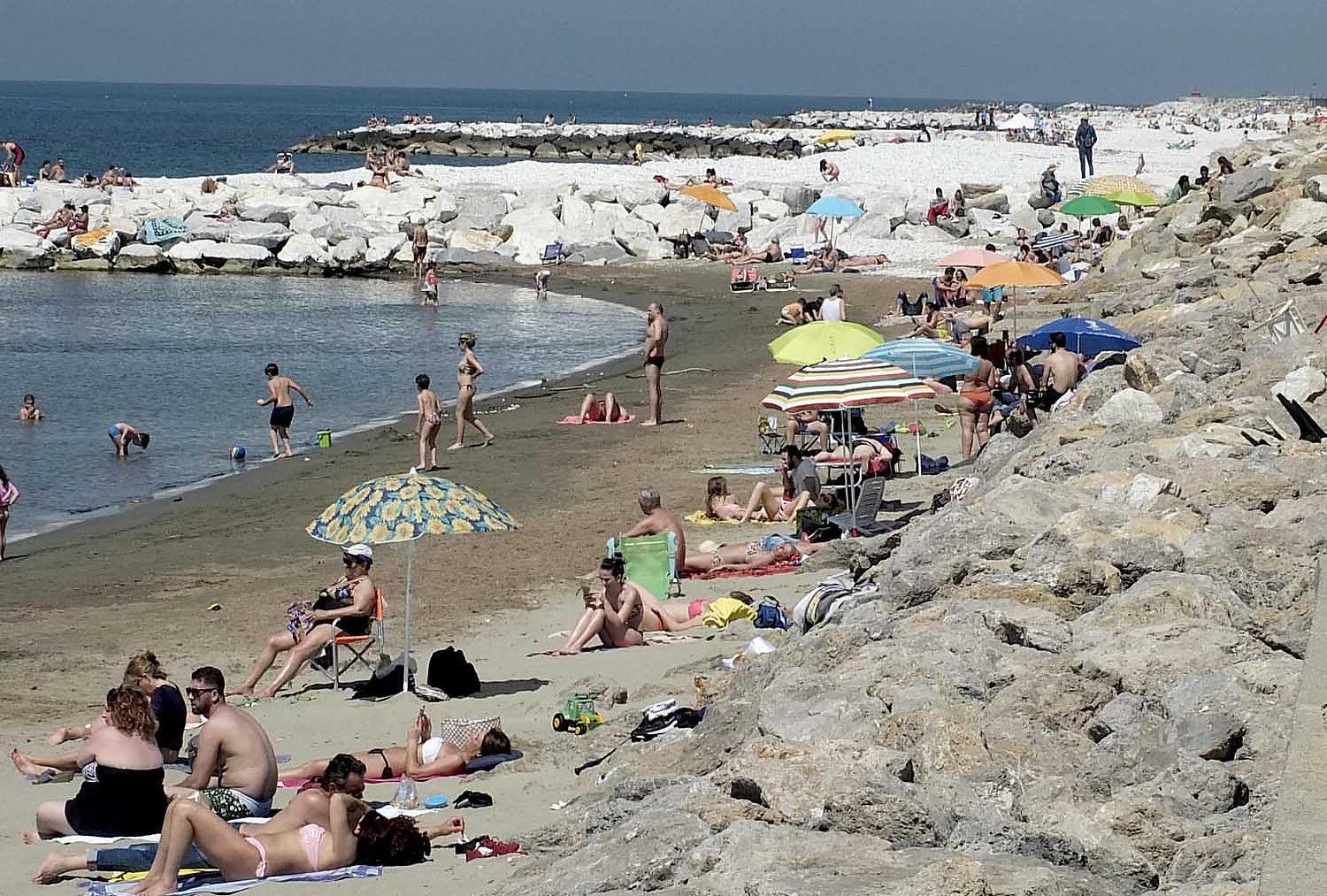 Uno scorcio di Marina di Pisa (foto Muzzi)