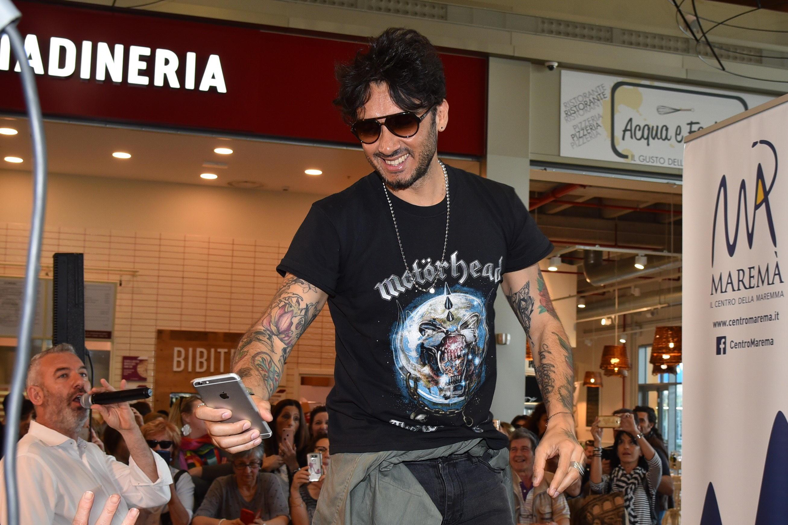 Fabrizio Moro al Maremà (foto Agenzia Bf)