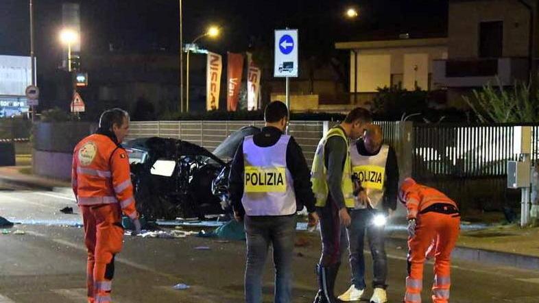 «Erano qui, non possiamo parlare»