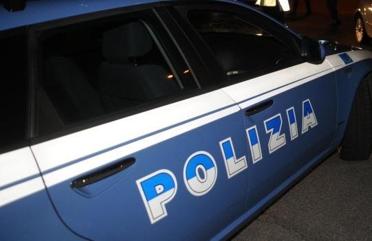 Ubriaco, teneva in braccio la figlioletta: denunciato 