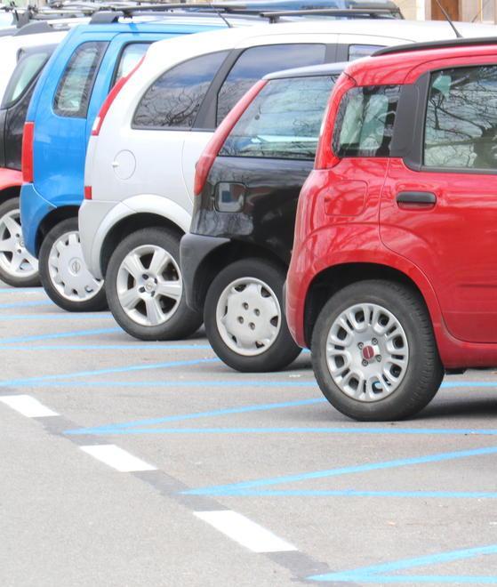 Gratis per i residenti gli altri pagano così