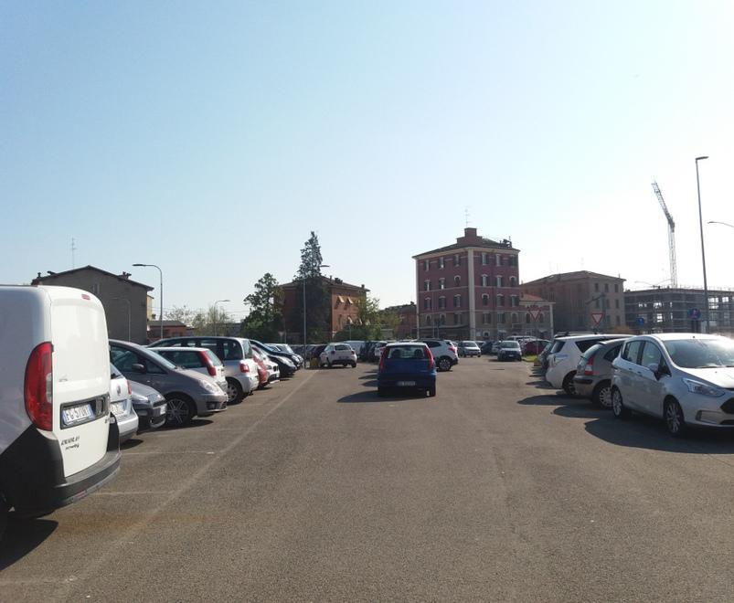 Via Pico, il parcheggio è come... Tetris